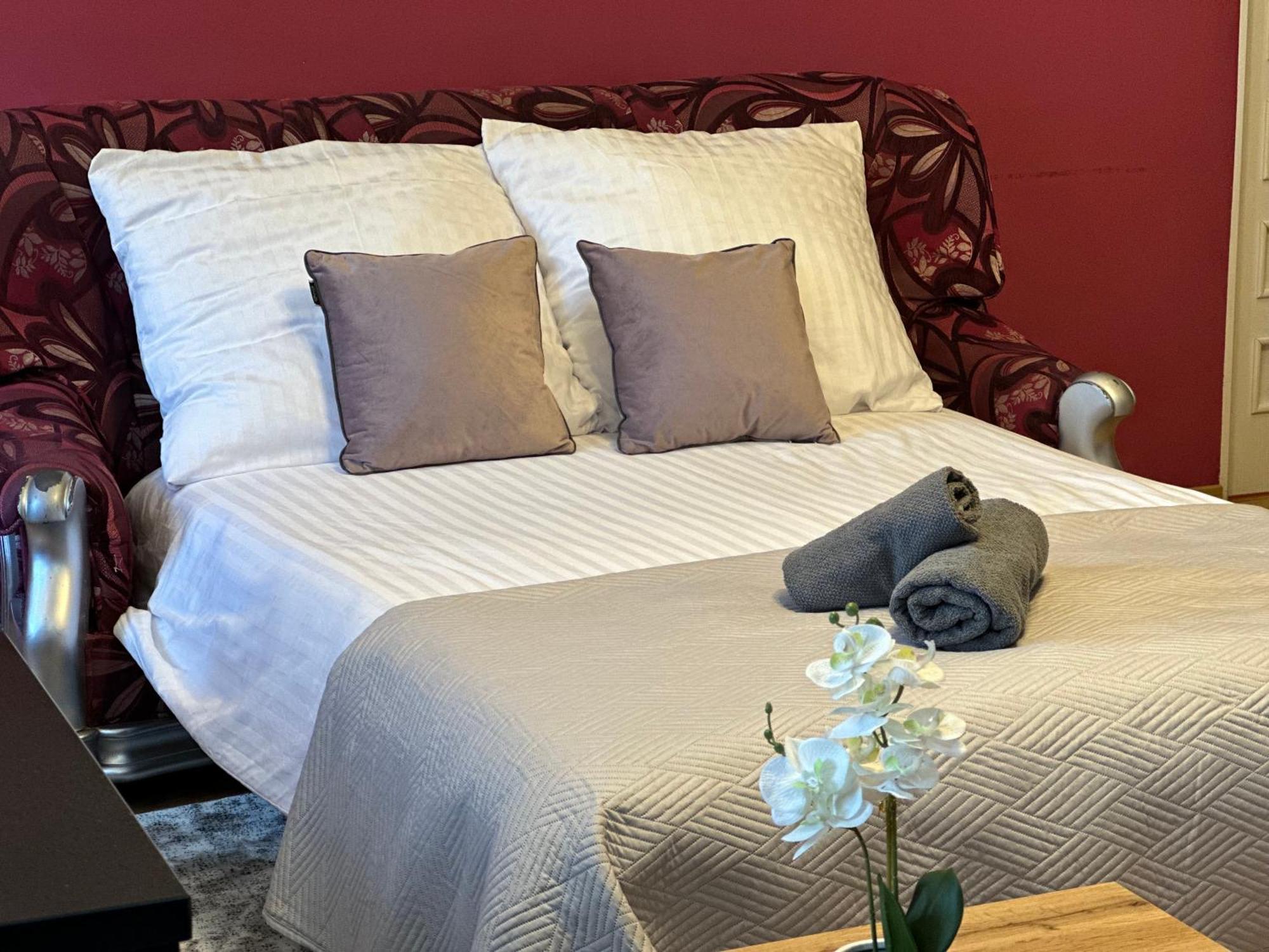 Large, Luxury Condo With Sauna Przemyśl Eksteriør bilde
